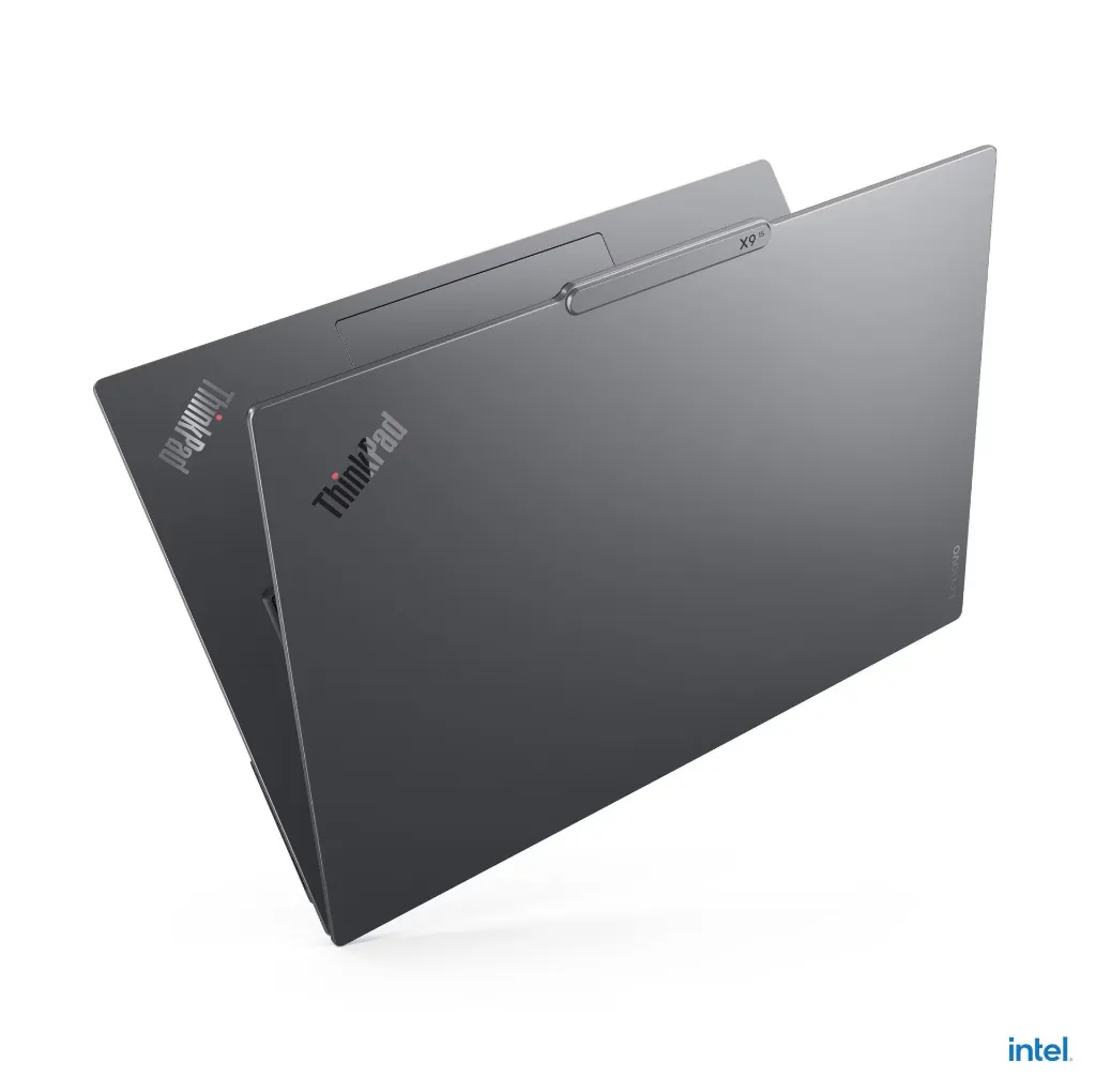 ThinkPad_X9_15_Gen_1_Aura_Edition_CT1_08.webp